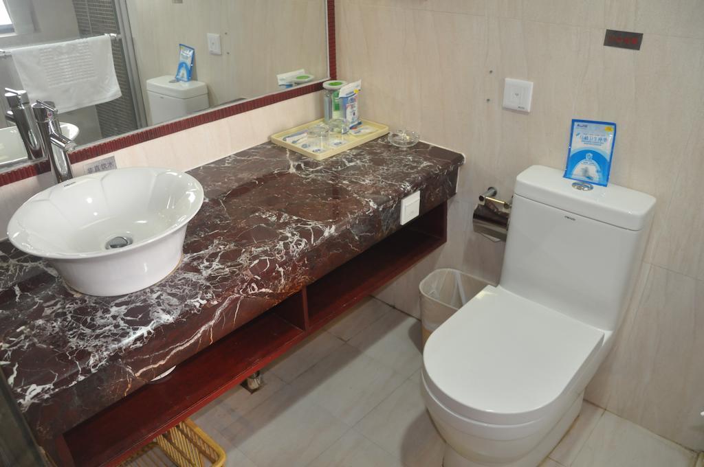 Starway Hotel Silver Zhuhai Zimmer foto